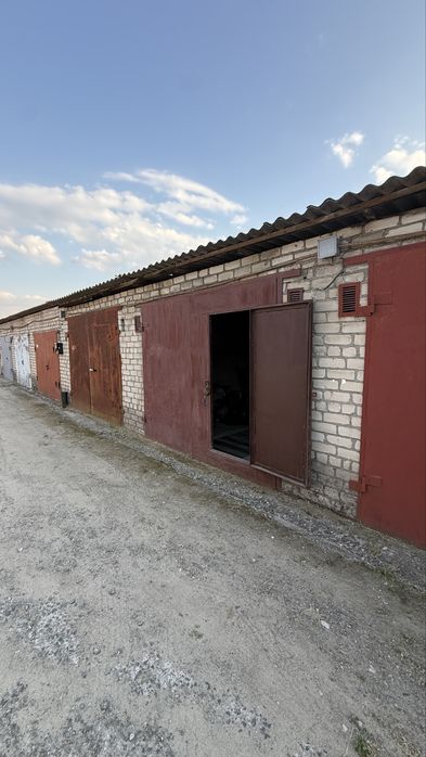 Гараж в Варваровке
