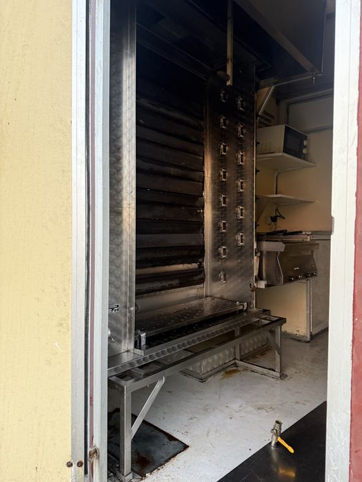 Samochód gastronomiczny Food Truck KURCZAK ROŻNO