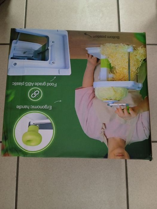 Praktyczna szatkownica do kapusty i warzyw, idealna do przygotowania s