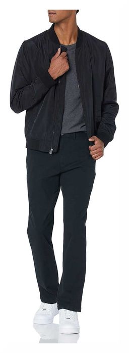 Męskie Spodnie AMAZON ESSENTIALS Athletic-fit 60W 34L Czarne