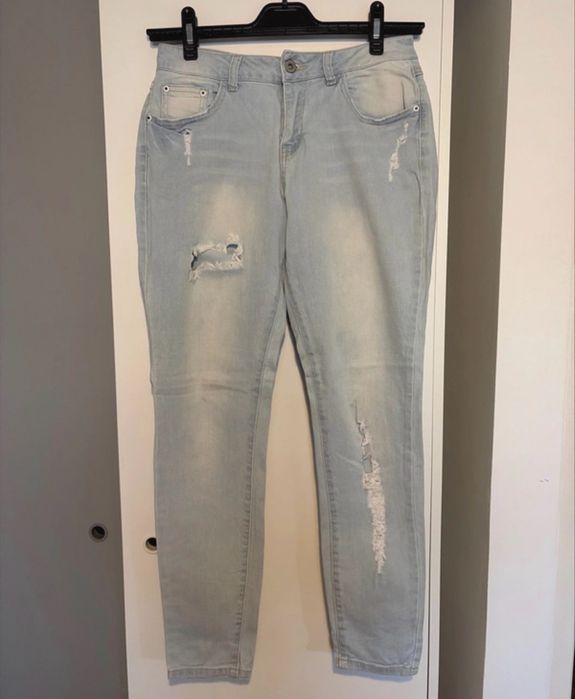 spodnie jeansowe boyfriend z dziurami House 98% bawełna!