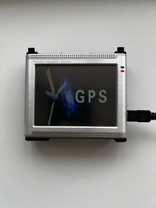 GPS навигатор Ixtone GP35D — Работает БЕЗ интернета!