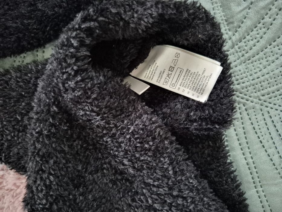 Ciepły sweterek H&M 104