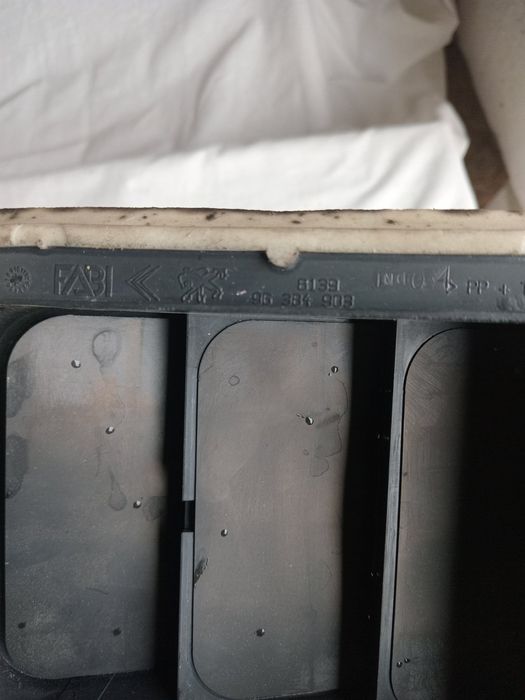 Вентиляційна решітка Пежо308