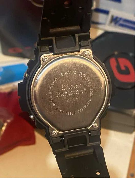 Casio G-Shock DW-6600B Williams Renault F1 Edição Limitada.