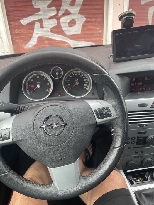 Opel Astra GTC 2 lugares