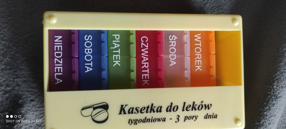 Kasetka na leki tygodniowe dawkowanie trzy pory dnia