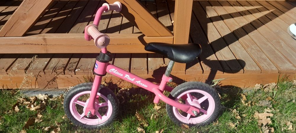 Rowerek biegowy dla dziewczynki