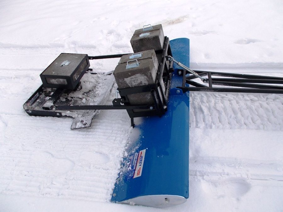 Deska do ubijania tras biegowych wraz ze stopą do stylu klasycznego