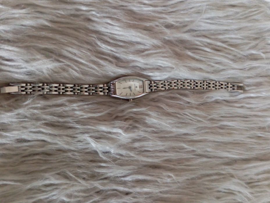 Zegarek damski Accurist