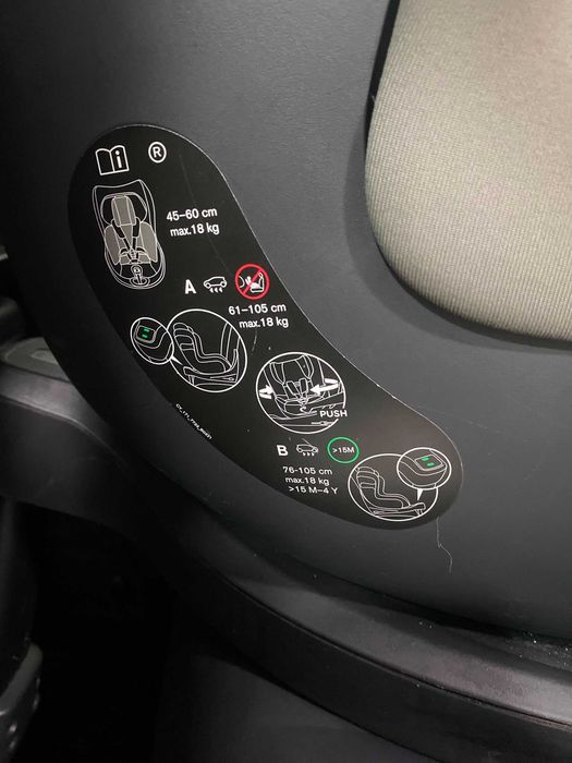 Cadeira Auto Cybex Sirona S2 i-Size Rotativa 360 com Base ISOFIX