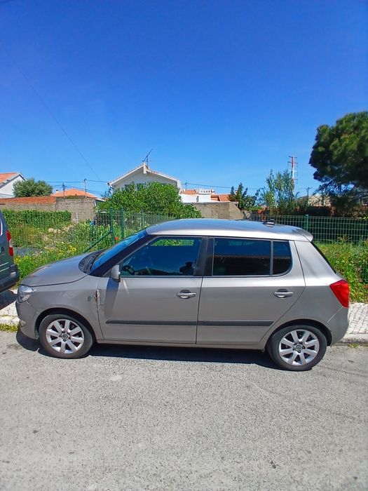 Skoda fabia vários extras