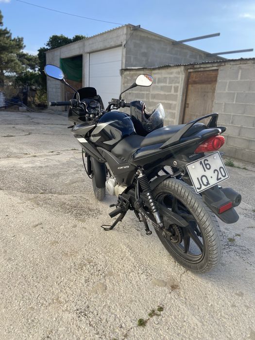 Vendo mota Honda Cbf125