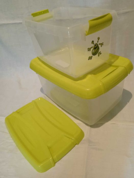 Судочки, контейнеры, крышки. Пищевые и непищевые. Пластик. Б/У