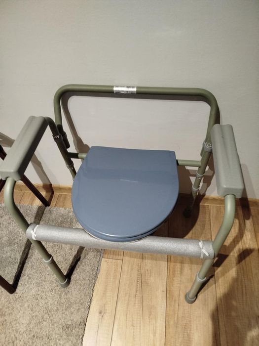składane krzesło toaletowe