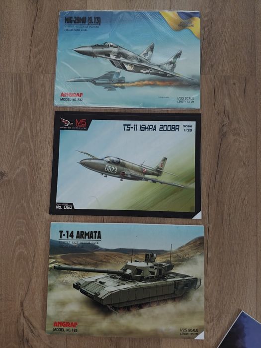 Modele kartonowe Angraf (35 zł sztuka)