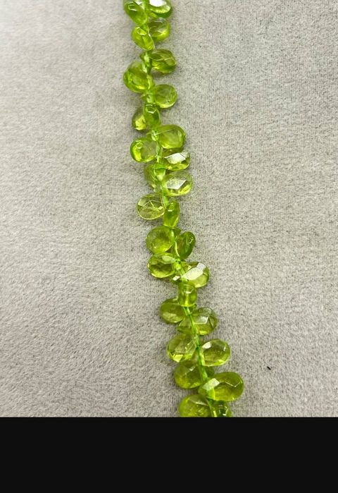 Подарункові шийні прикраси