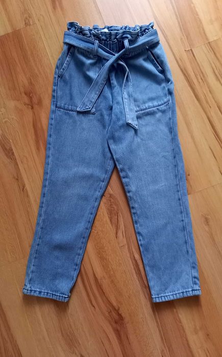 Spodnie jeansy na dziewczynke 134/140