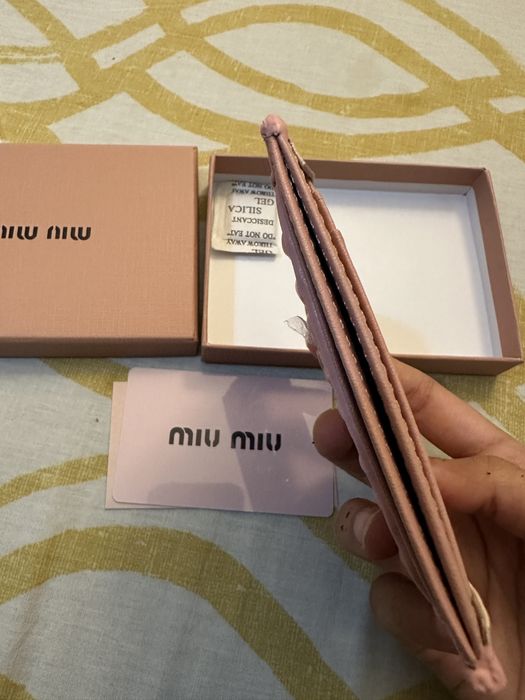 Porta cartoes miu miu