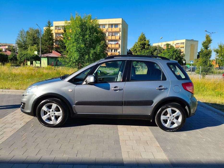 Suzuki SX4 Suzuki SX4 1.6 VVT 120KM 4x2, Bogata Wersja, 2 komplety kół, Keyless