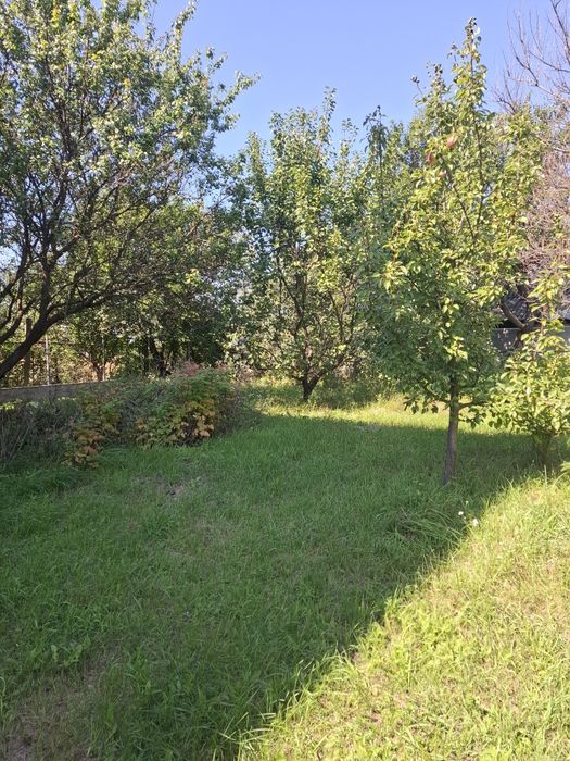 Гарний будинок в селі Кожухівка