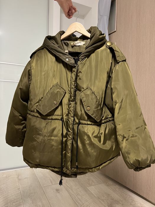 Продам женскую куртку