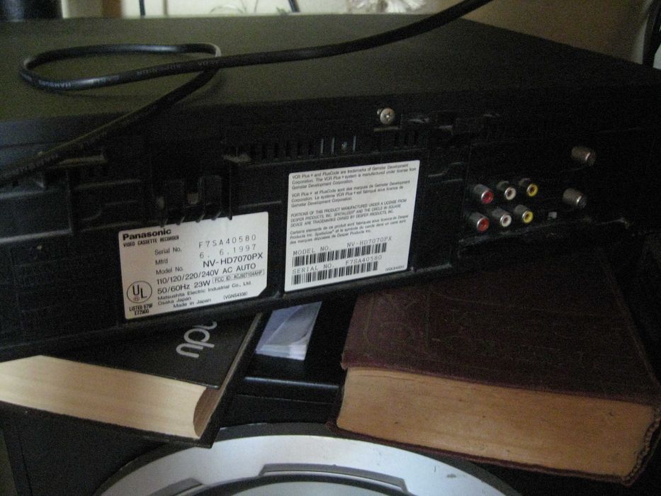 Видеомагнитофон HI-FI Panasonic NV-HD 7070PX. 6 Heads. Stereo.