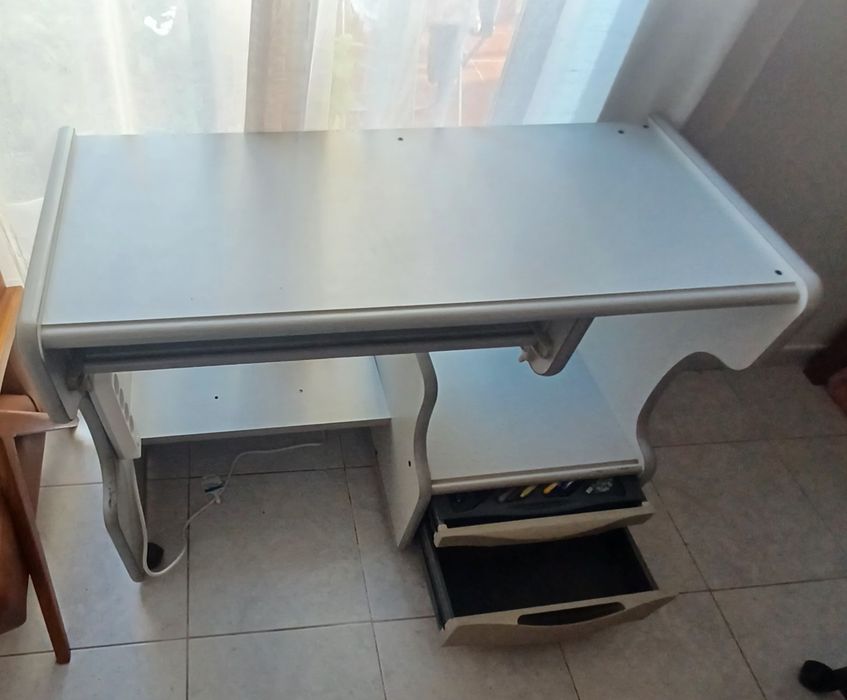 Secretaria de escritório para ter em casa.