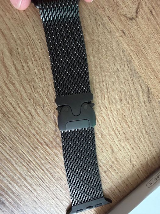 Apple Black Titanium Milanese Loop 49мм M Розмір М