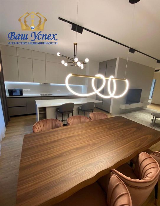 Продажа 5 ком квартиры в центре. ЖК Busov Hill.Буславская.