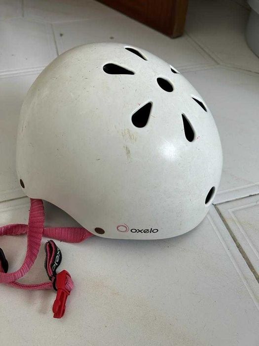 Capacete criança.  Tamanho 48-52 cm