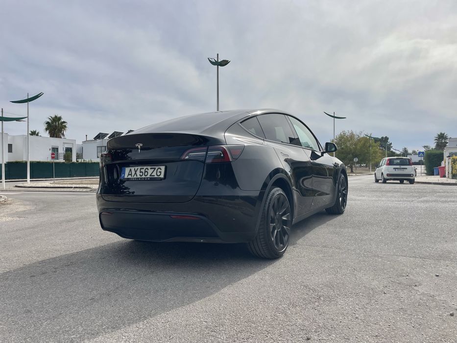 Tesla Model Y 2023 Standard Range 80.000km