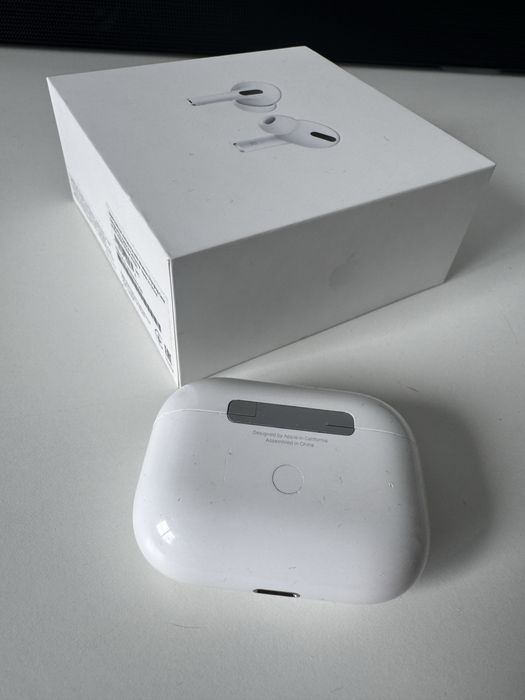 Навушники Apple AirPods Pro 1gen