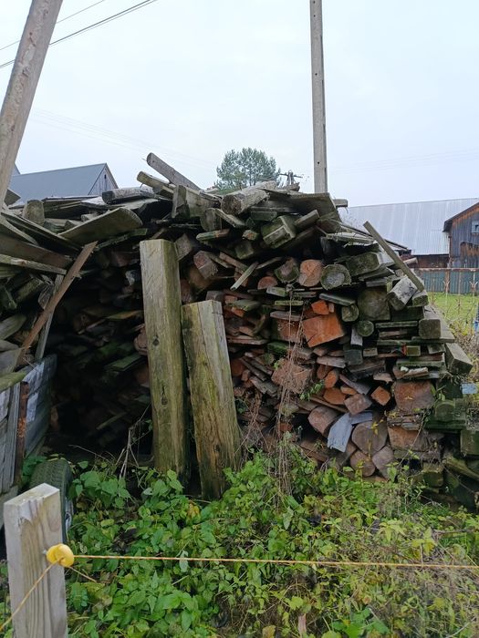 Drzewo na opał z rozbiórki