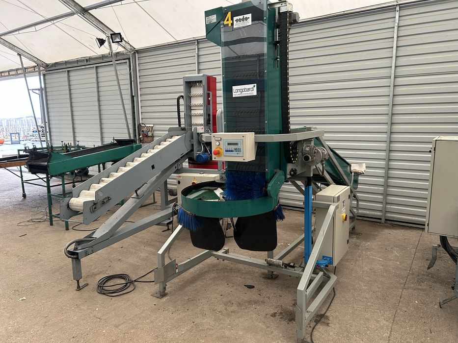 Napelniarka skrzyniopalet Sado Aweta ( sortownica sadowniczy )