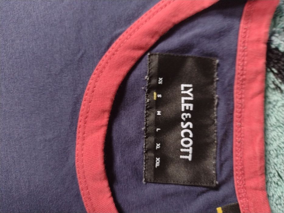 Футболка від lyle scott