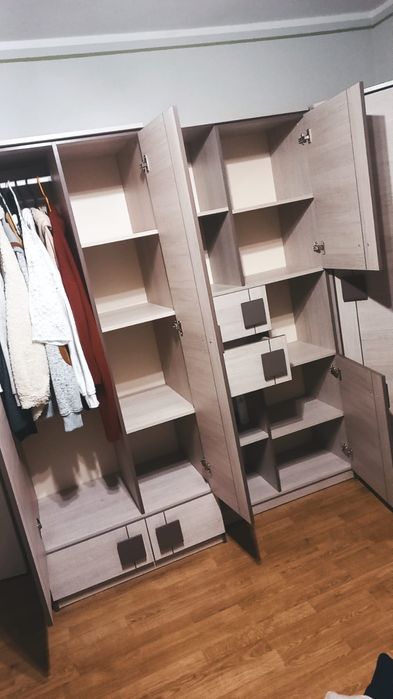 Młodzieżowa szafa wraz z komodą