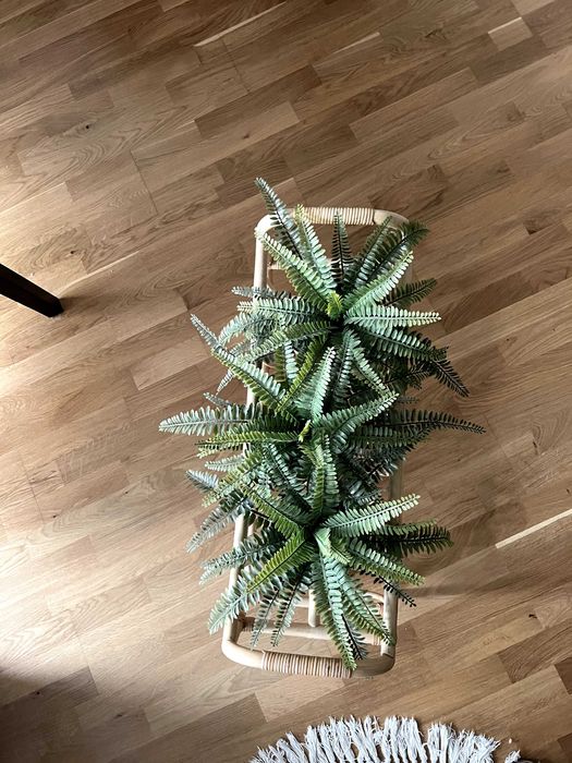 Stolik/kwietnik rattanowy z półką – styl boho / naturalny