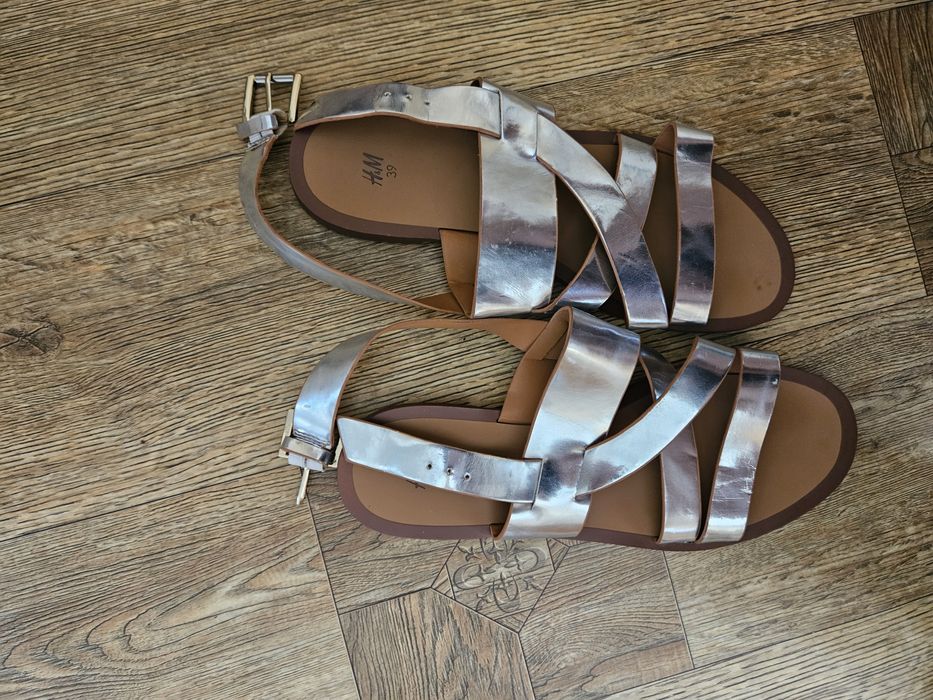 Жіночі сандалі H&M 39 сріблясті