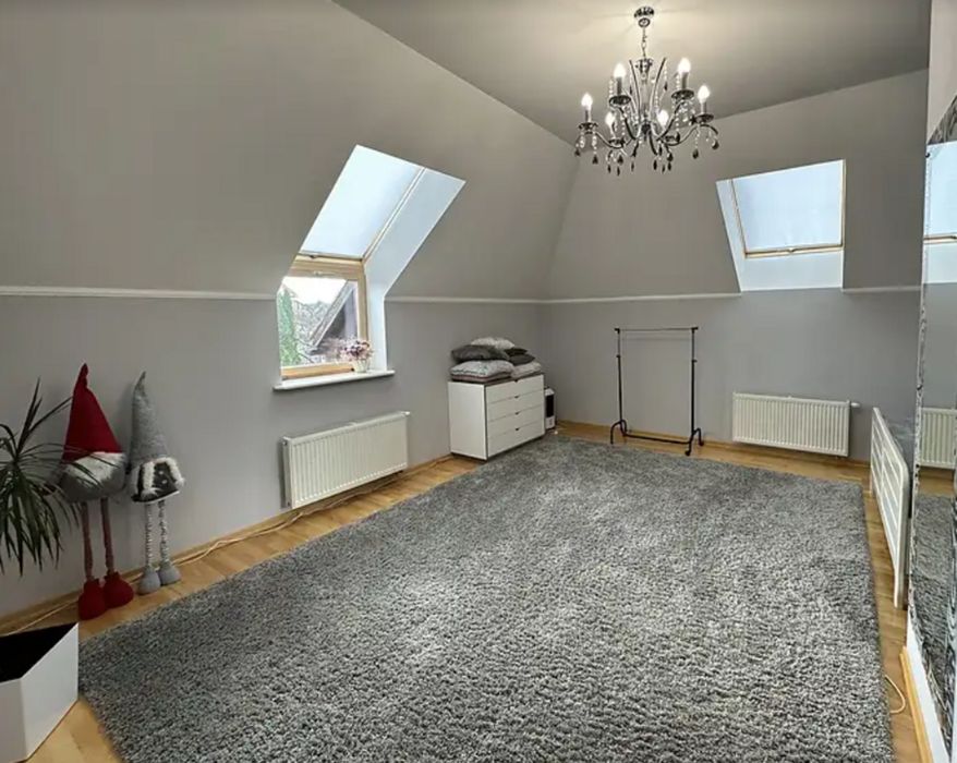 Продаж 2 поверхового будинку 419 кв. м, 6 кімнат, Петриків