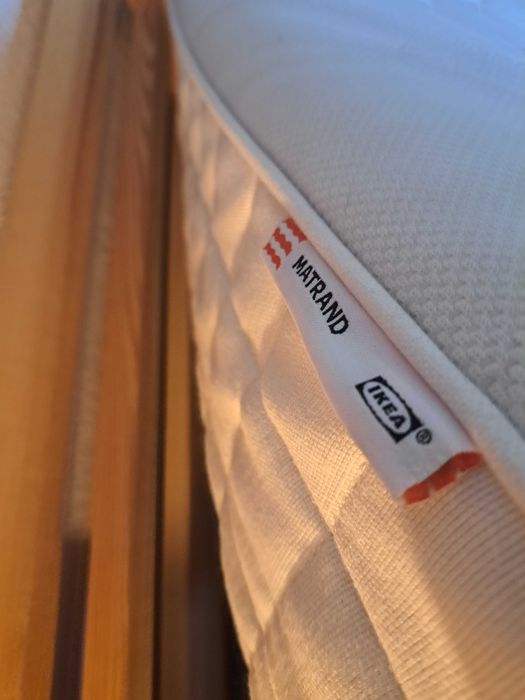 Cama casal 160x200 Ikea TARVA + Colchão Ikea MATRAND