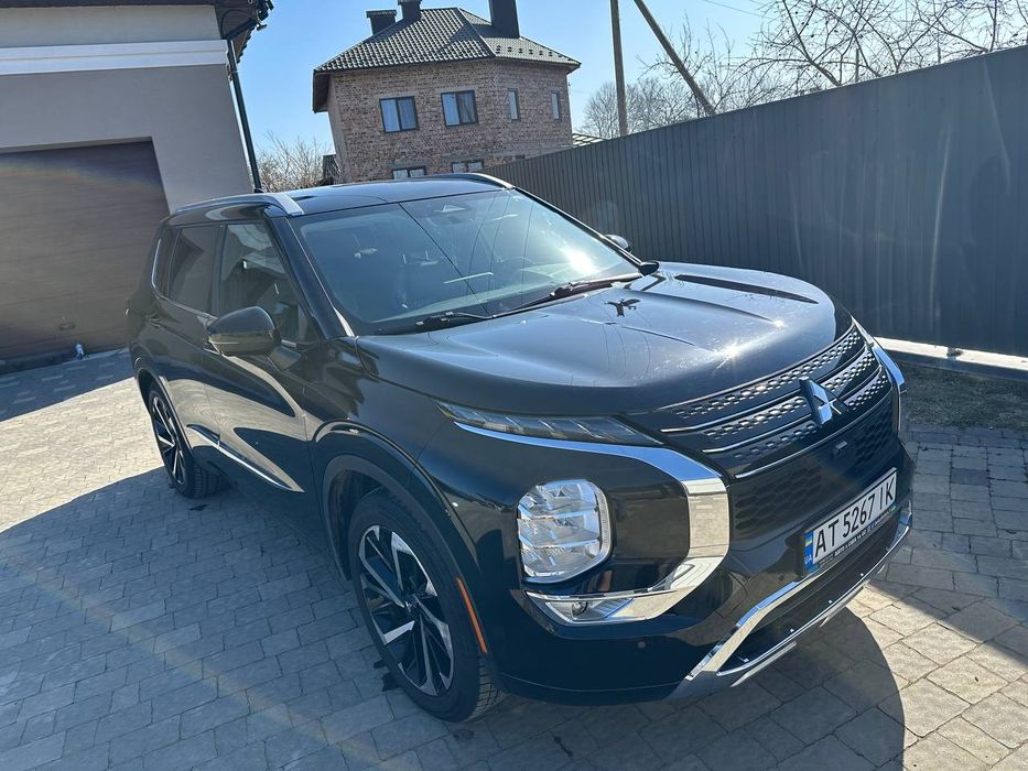 Mitsubishi Outlander 4  2021р. 2.5 бензин