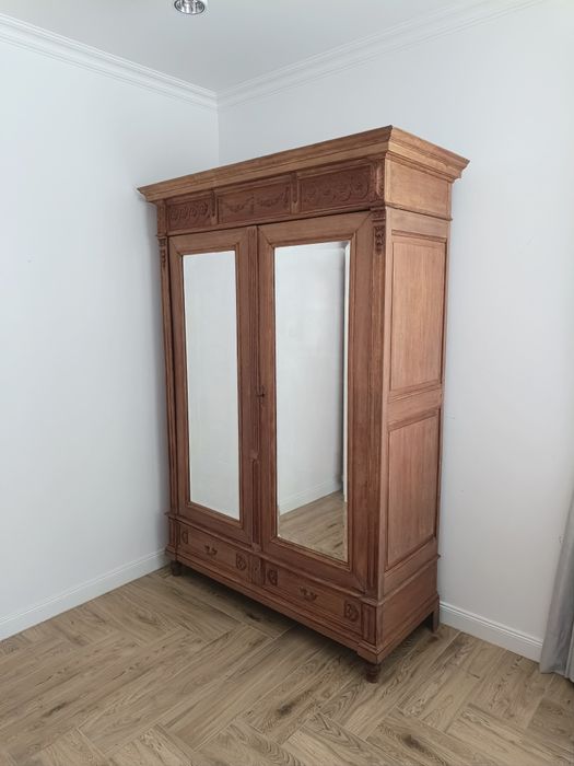 Stara  przedwojenna szafa antyk