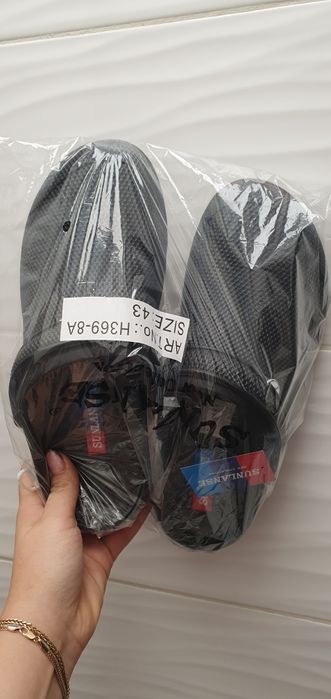 Klapki krokodylki bez dziurek 43