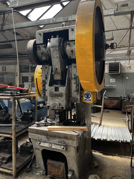 Prasa mimośrodowa, hydrauliczna od 12 t