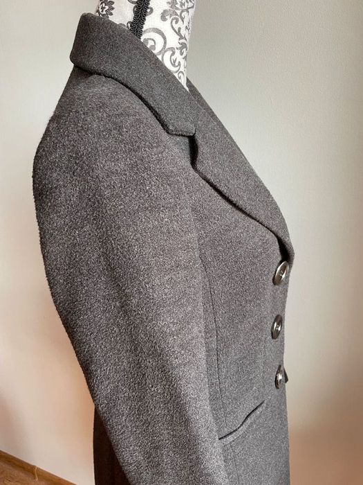 Płaszcz taliowany wełniany