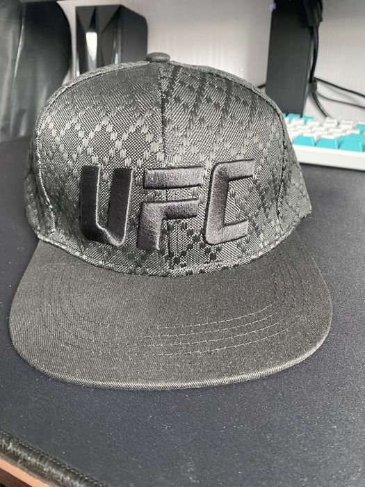 Кепка UFC з прямим козирьком Снепбек