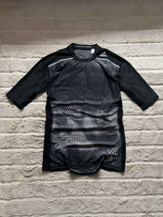 ADIDAS (S-XL) Techfit Compression Climachill T-shirt компресіонка чоловіча спортивна футболка
