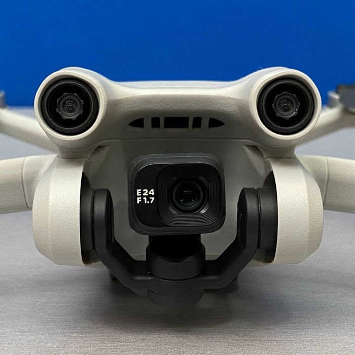 DJI Mini 3 Pro Fly More Combo (DJI RC)