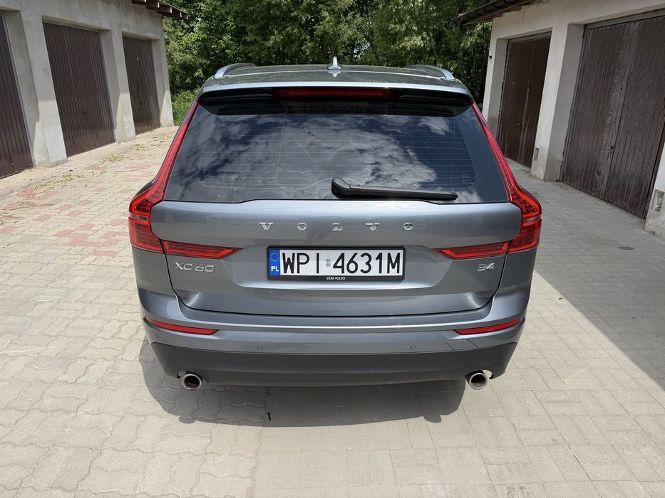 Volvo XC60 2.0 197km 2021r.